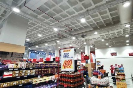 Supermarket lighting